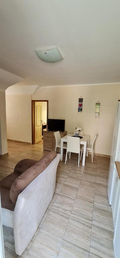 Apartman Nina2 Risan Luaran gambar