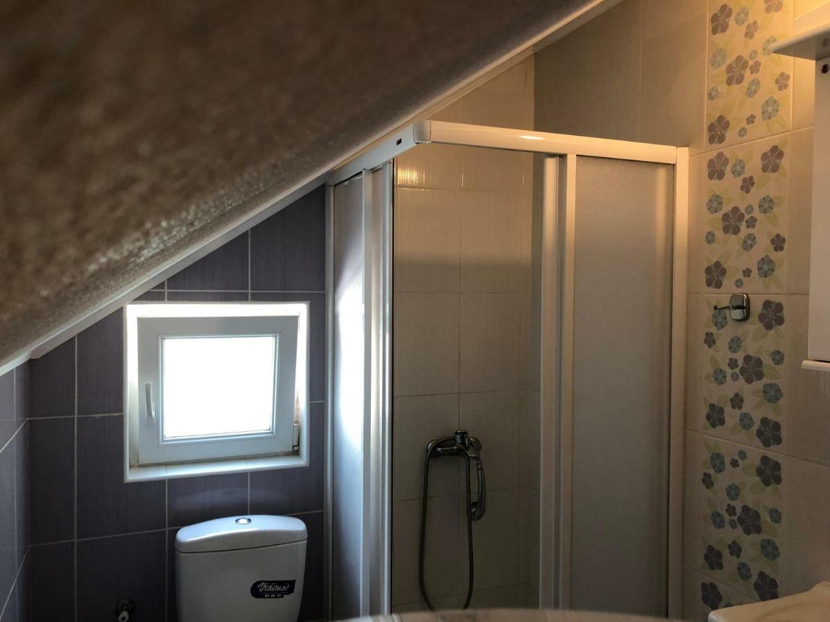 Apartman Nina2 Risan Luaran gambar